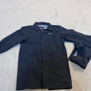 Men's LIKE NEW Black Patagonia Jacket
